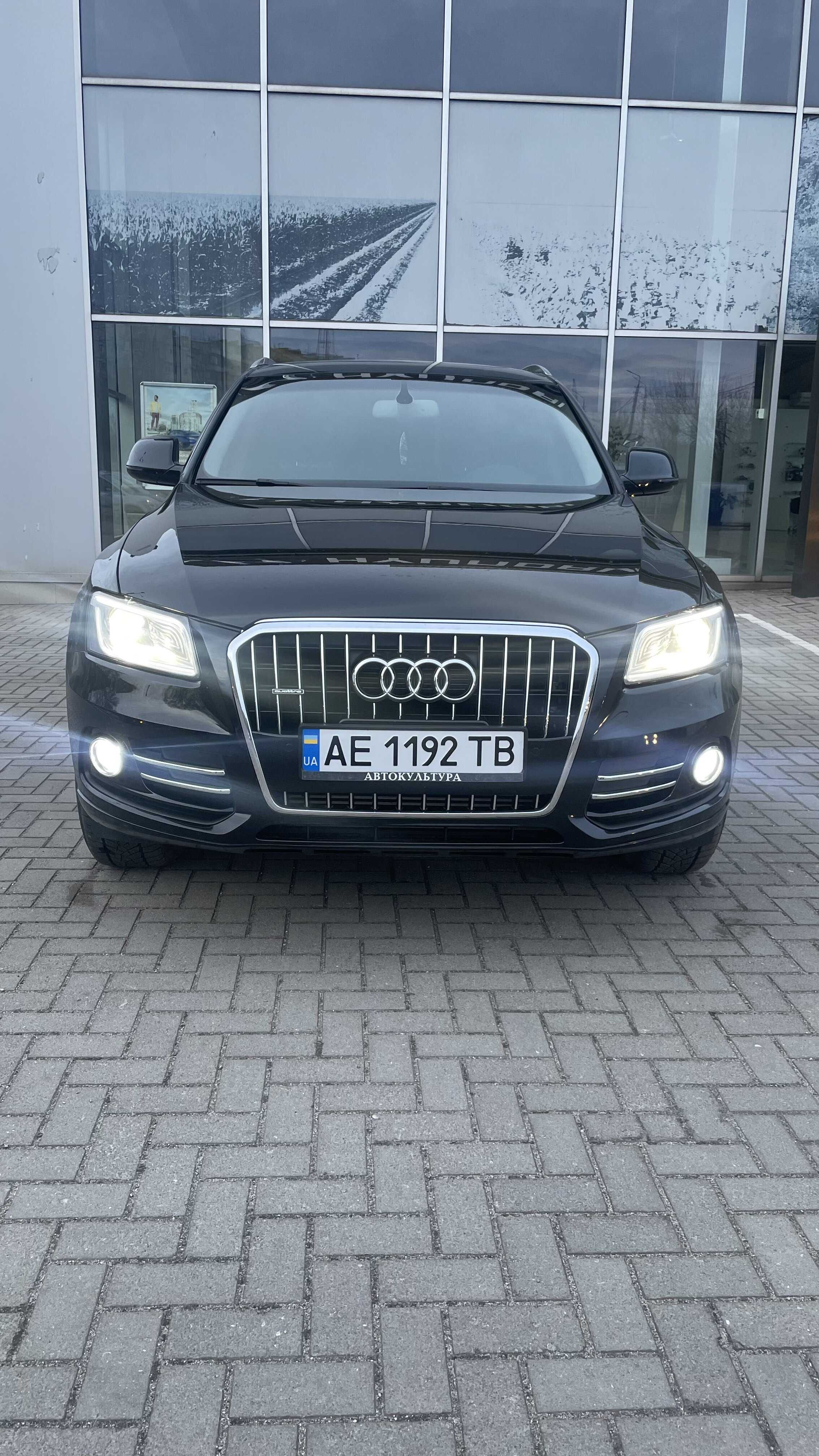 AUDI Q5 2016 год 2.0TFSI  Premium Plus Style