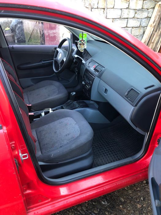 Шкода фабія 1.4мпі