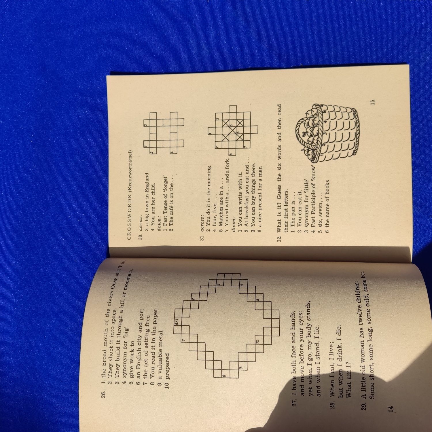 Книга журнал сканворд на английском Riddlles and puzzles для обучения