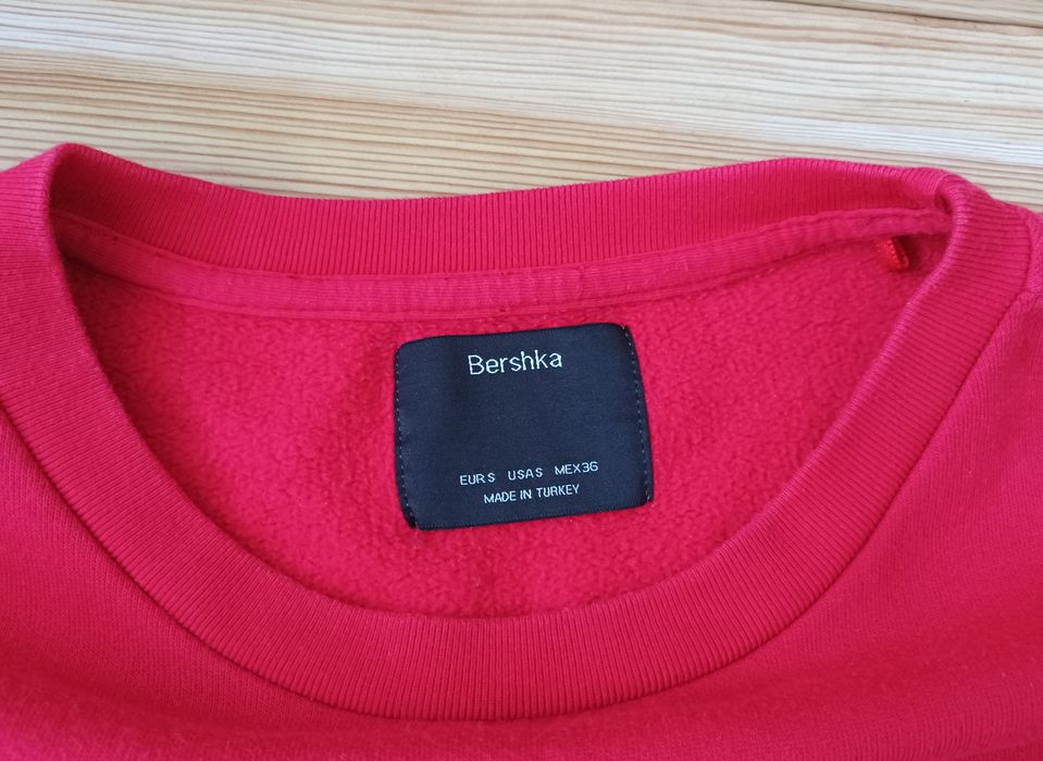 Свитшот Bershka New Episodes Оригинал