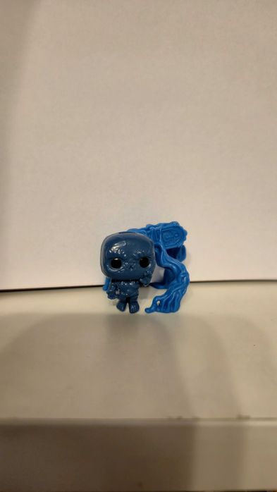 Vecna stranger things kinder joy figurka