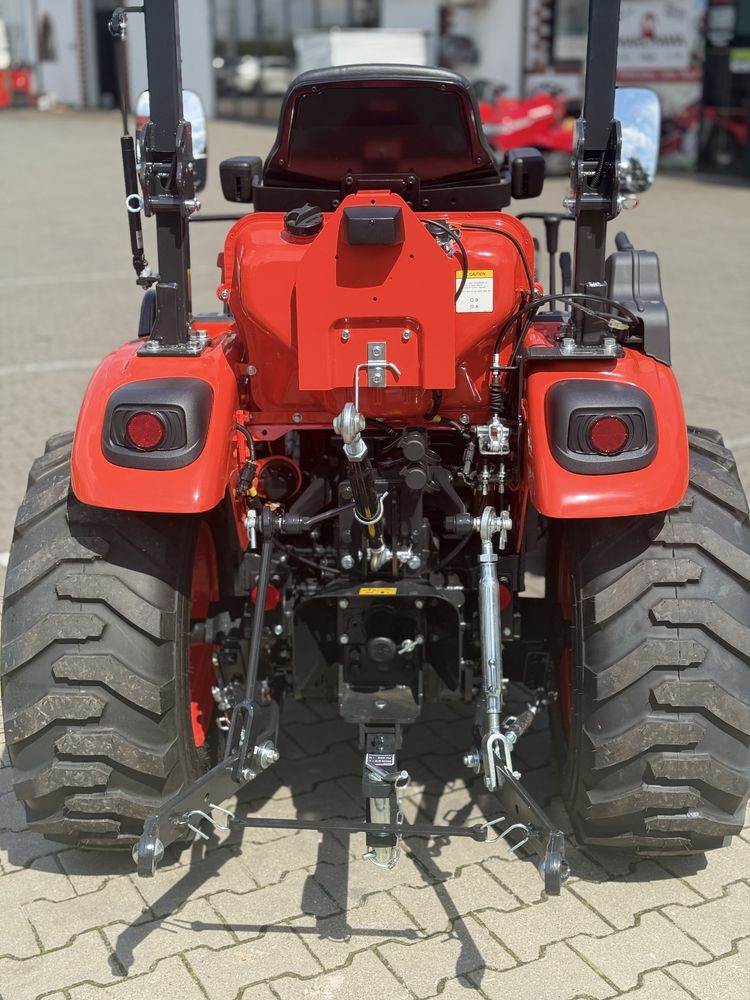 Traktor Kioti CX2510H Hydrostat 25 KM 4x4 Made in Korea