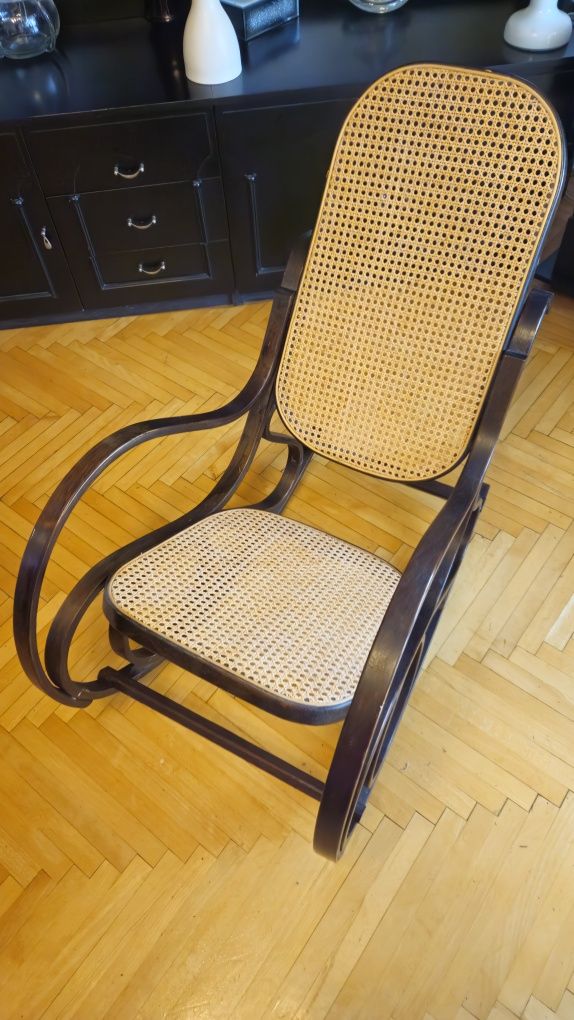 Fotel bujany ratanowy wzmacniany