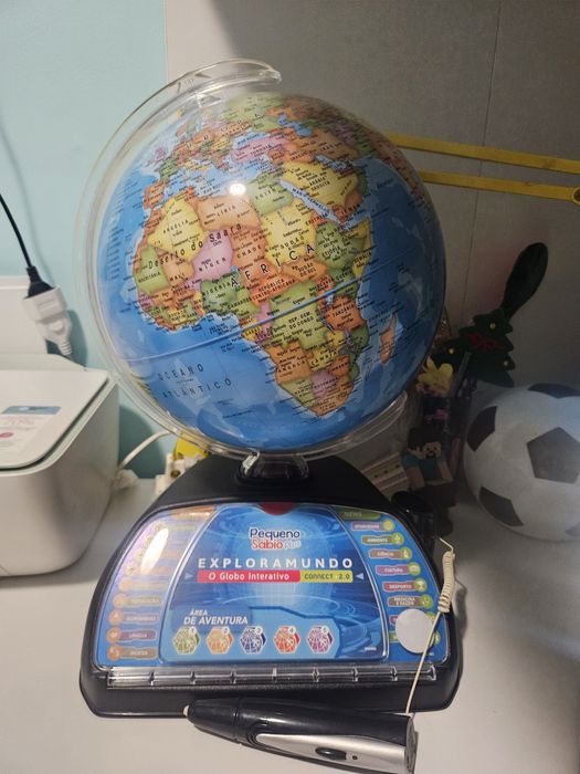 Globo de estudo interativo