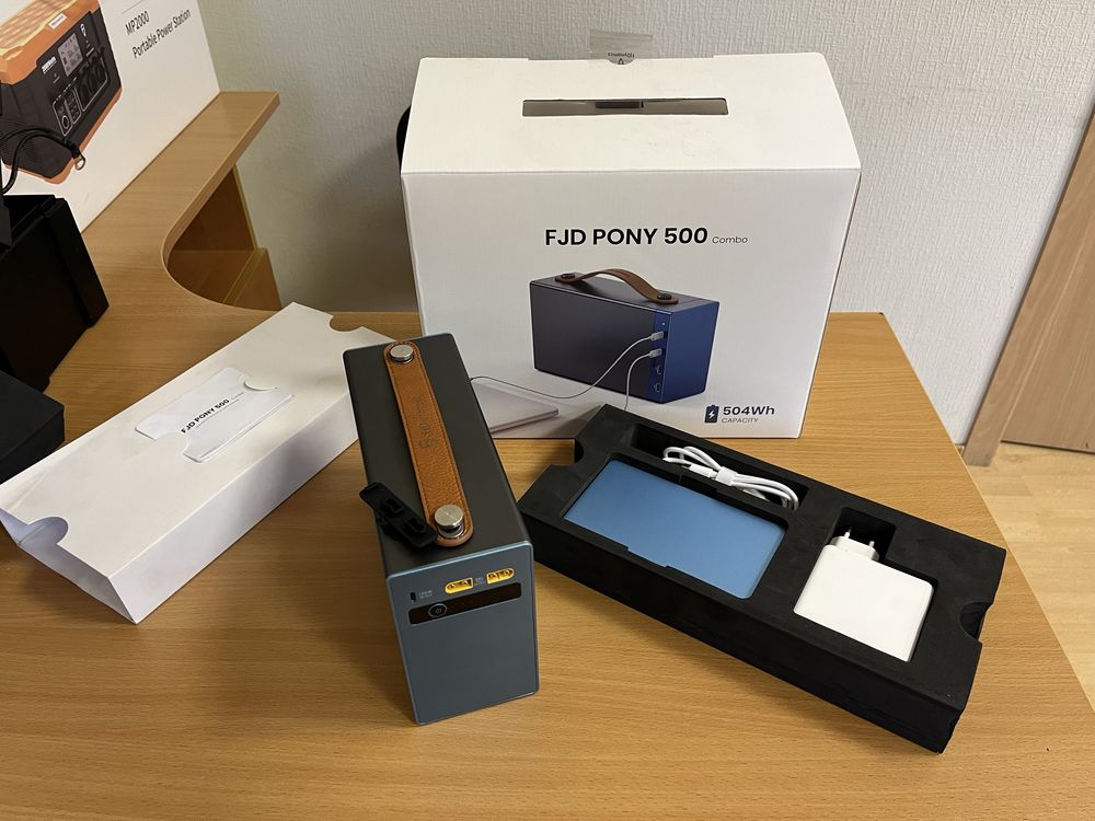 Повербанк для ноутбука  500Wh FJDinamics Pony 500