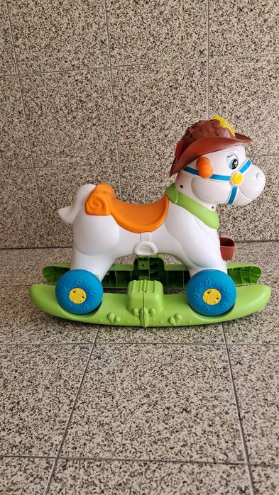 Cavalo cowboy chicco de balanço ou rodinhas