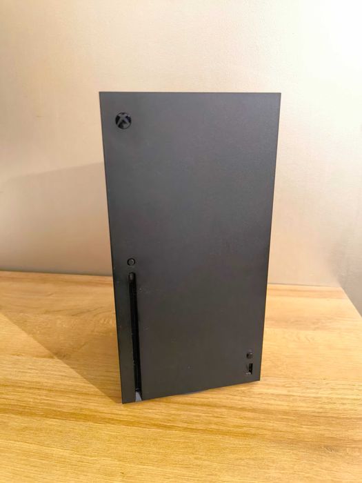 Xbox Series X – 2 pady