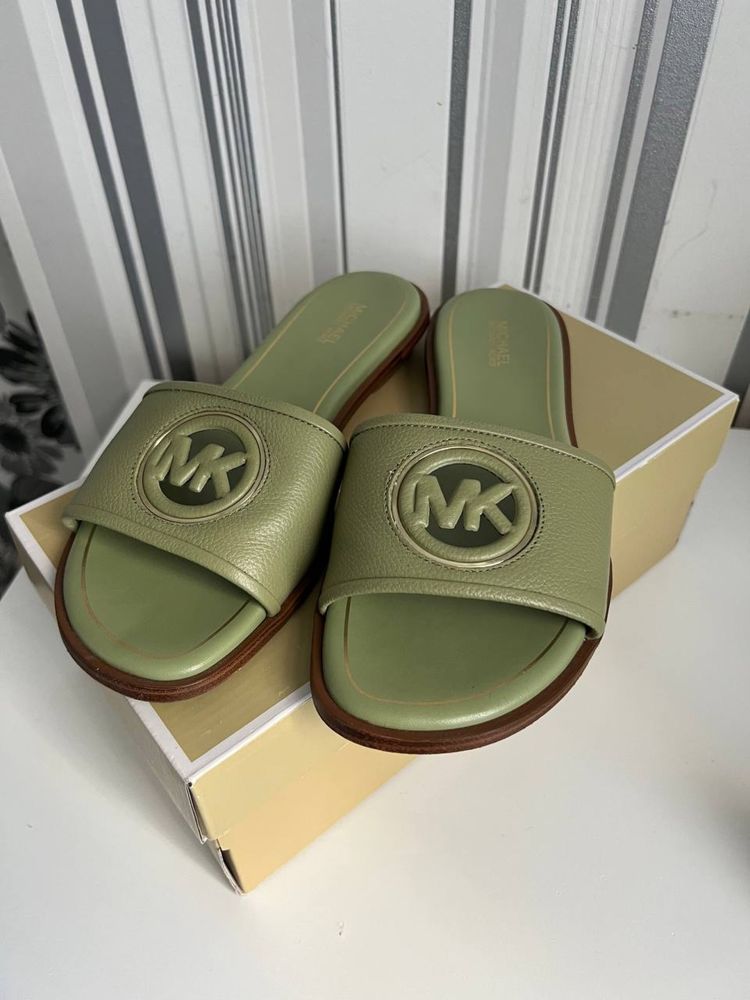 Michael Kors шкіряні шльопки