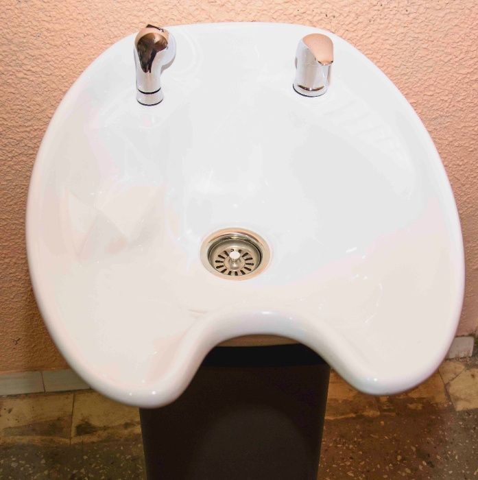 Меблі для салонів краси, перукарська мийка