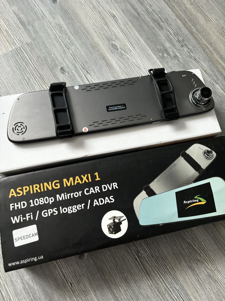 Відеореєстратор Aspiring MAXI 1