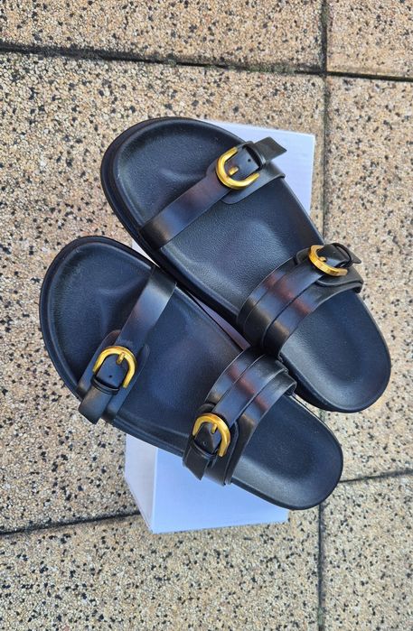 Czarne klapki Vices z dwoma paskami i klamrami Nilissea rozm 39, nowe