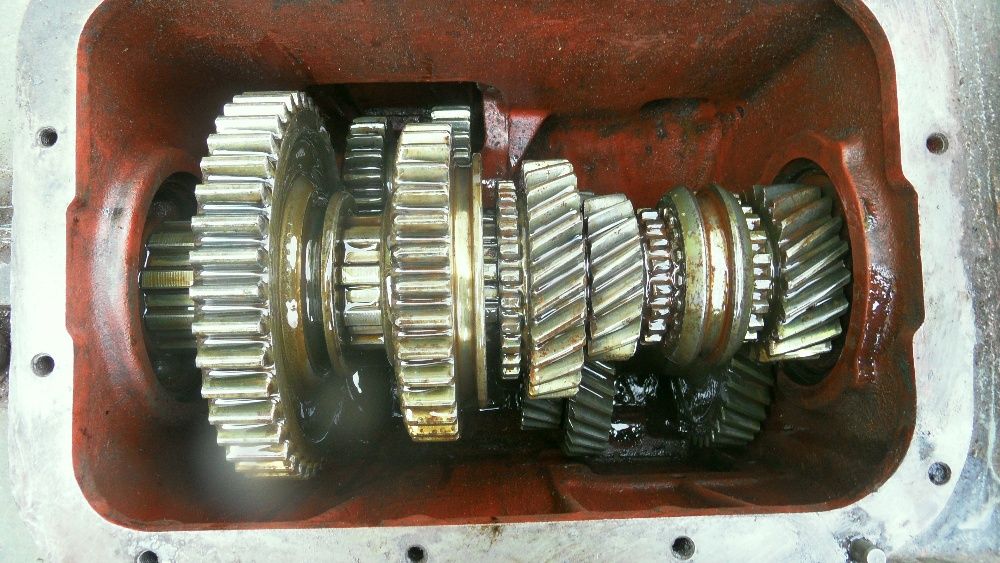 Ził Zis skrzynia biegów części wałek koła ciągnik Sam LKT most tylny