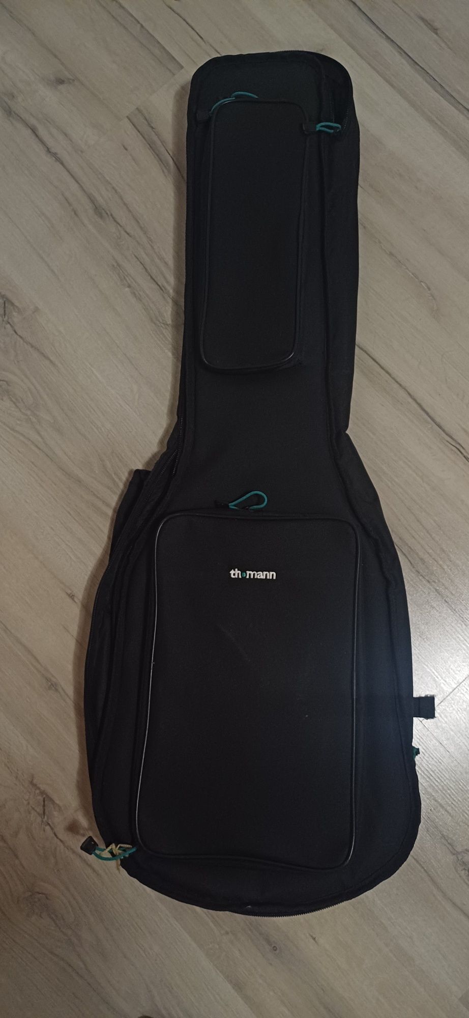 Na sprzedaż gitara Harley Benton ST-70 + akcesoria 
Black Paisley -- ś