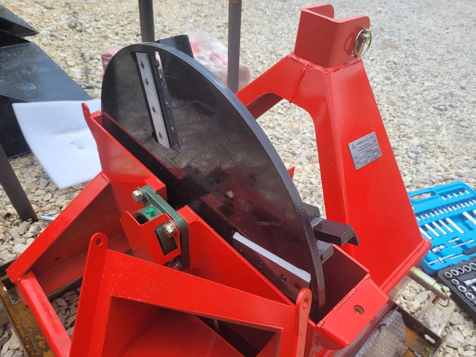 Rozdrabniacz/ Rębak do gałęzi na wałek WOM ciągnika/ MINI traktorka