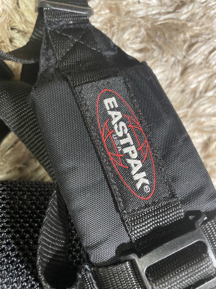 Большой черный рюкзак Eastpak