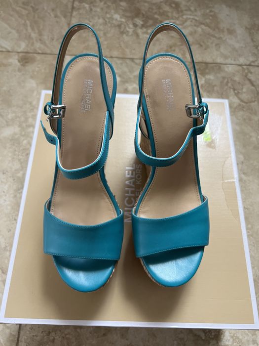 Босоніжки жіночі шкіряні Michael Kors розмір 38,5