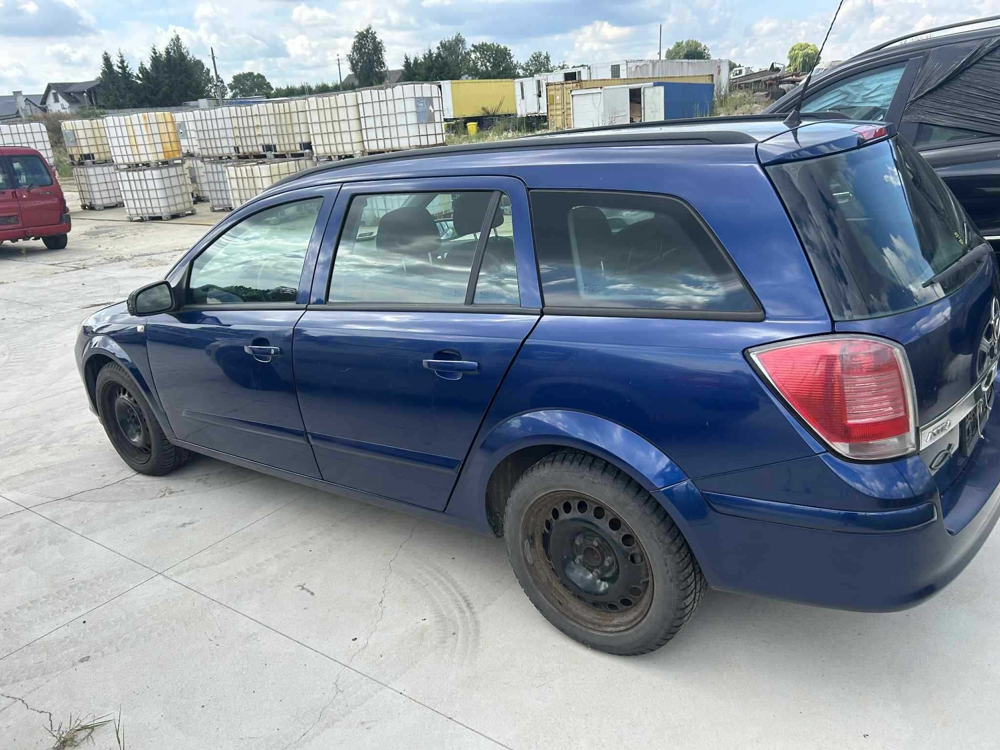 2001 Opel Astra H 1.3 1.9  CDTi Z20Z HB Kombi Z21B / Na części