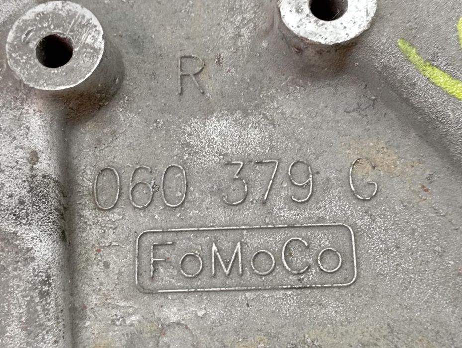 Braço de suspensão frente direito FORD Mondeo V Hatchback