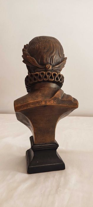 Antiguidades - Busto camões (30cm)