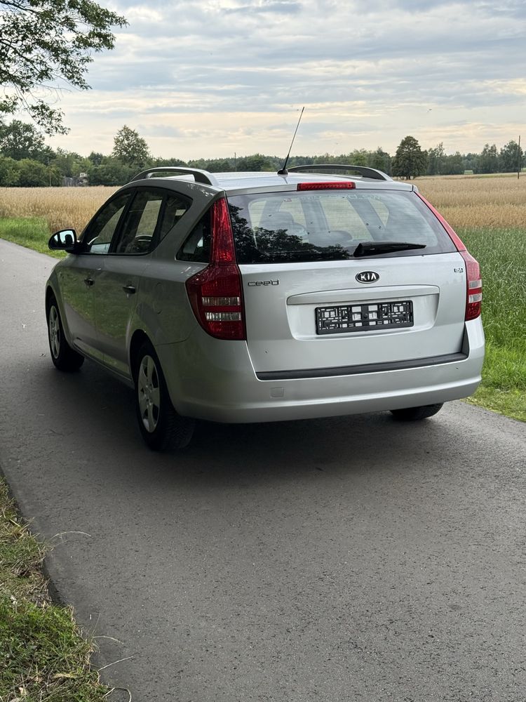 Kia ceed 1.4 Benzyna Klima   Bezwypadkowa
