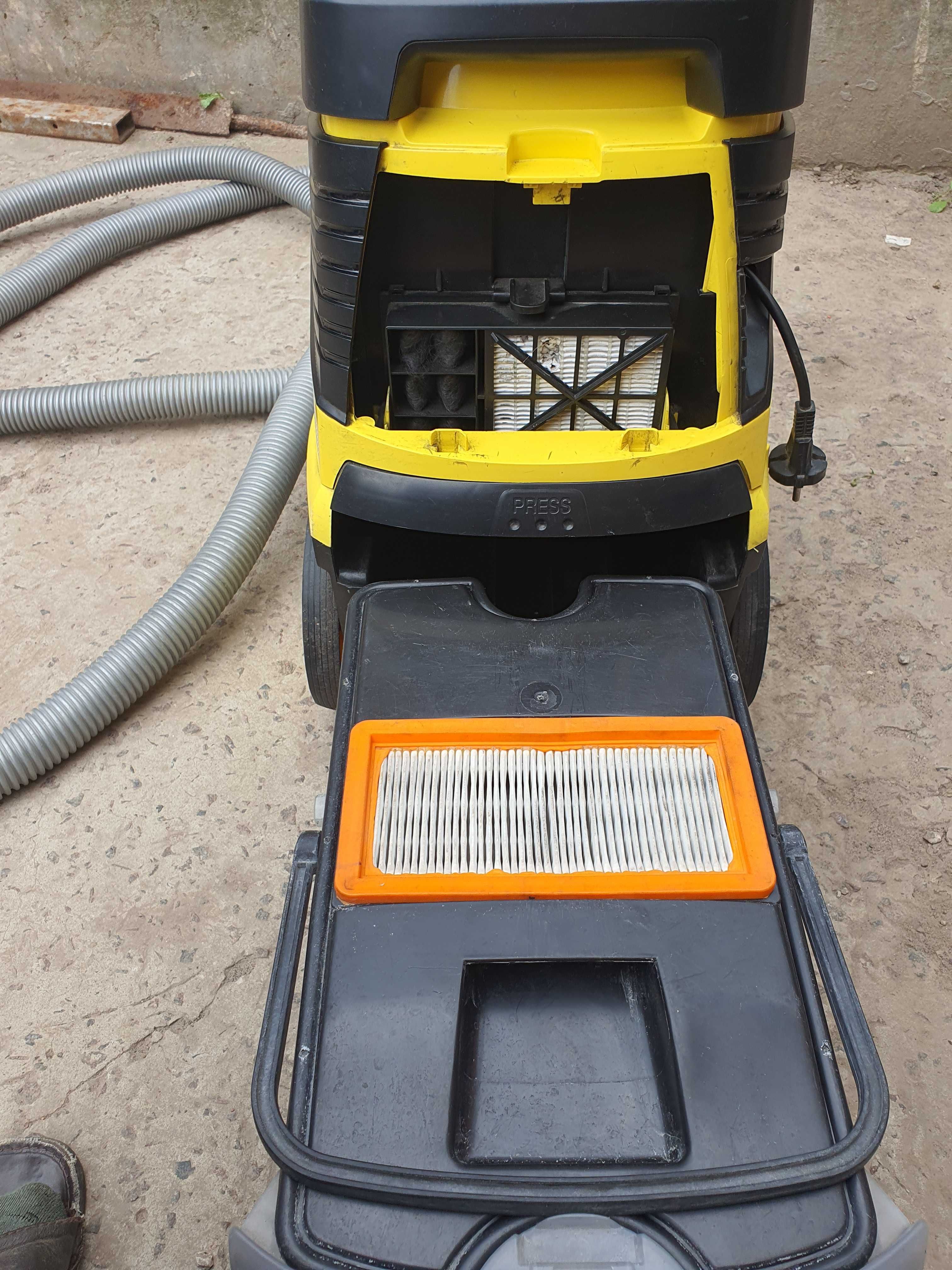 Пилосос KARCHER DS 5600