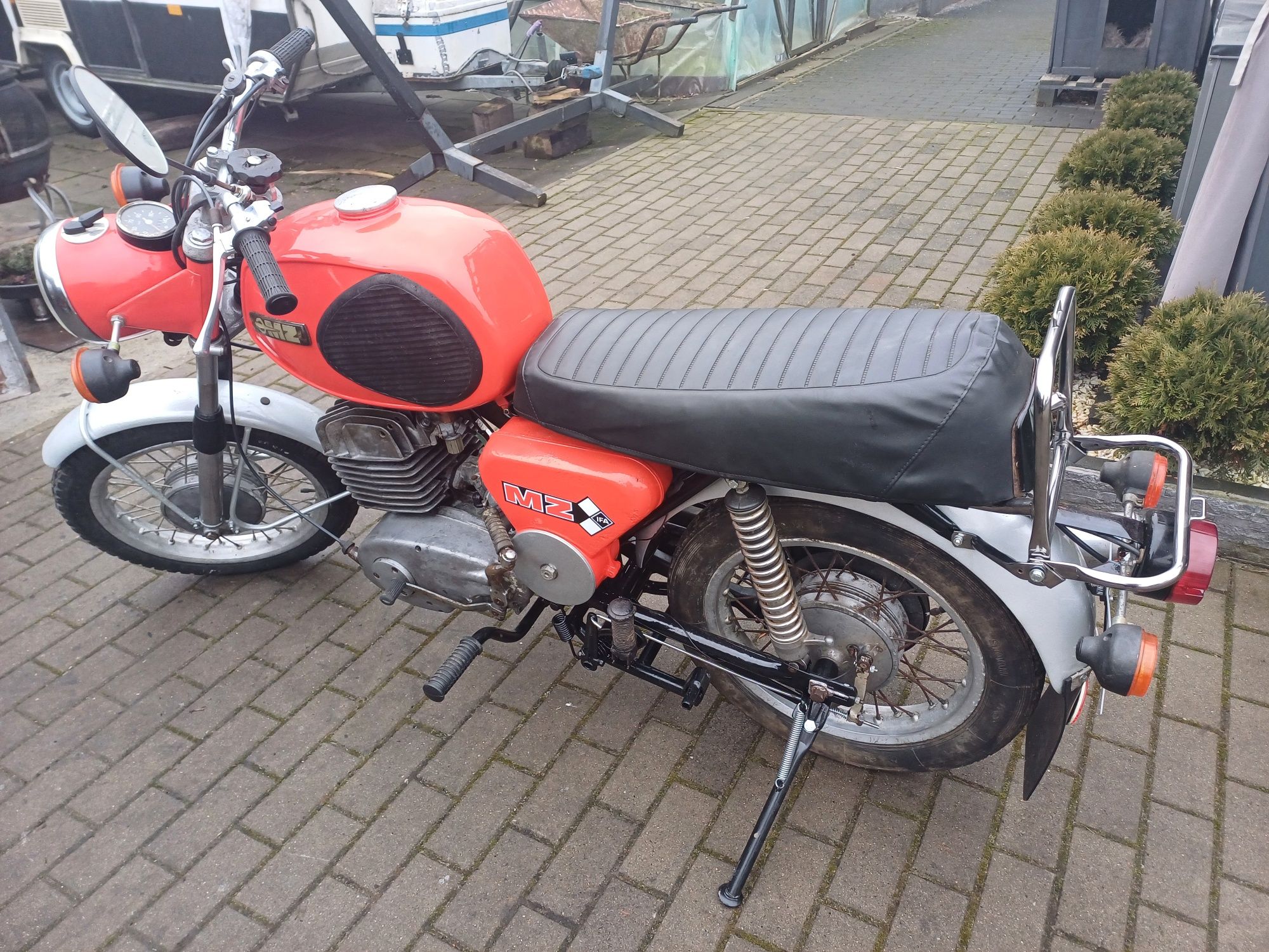 Sprzedam mz 250 ts zarejestrowana opłacona wszystko sprawne