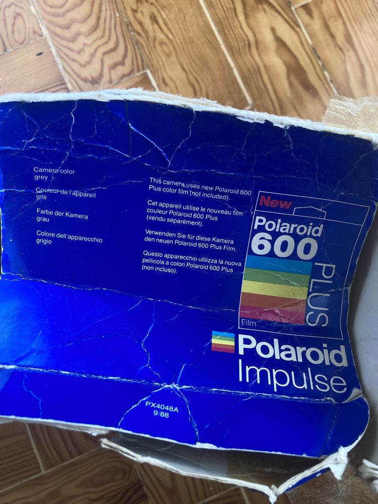 Polaroid 600 Plus Impulse Color