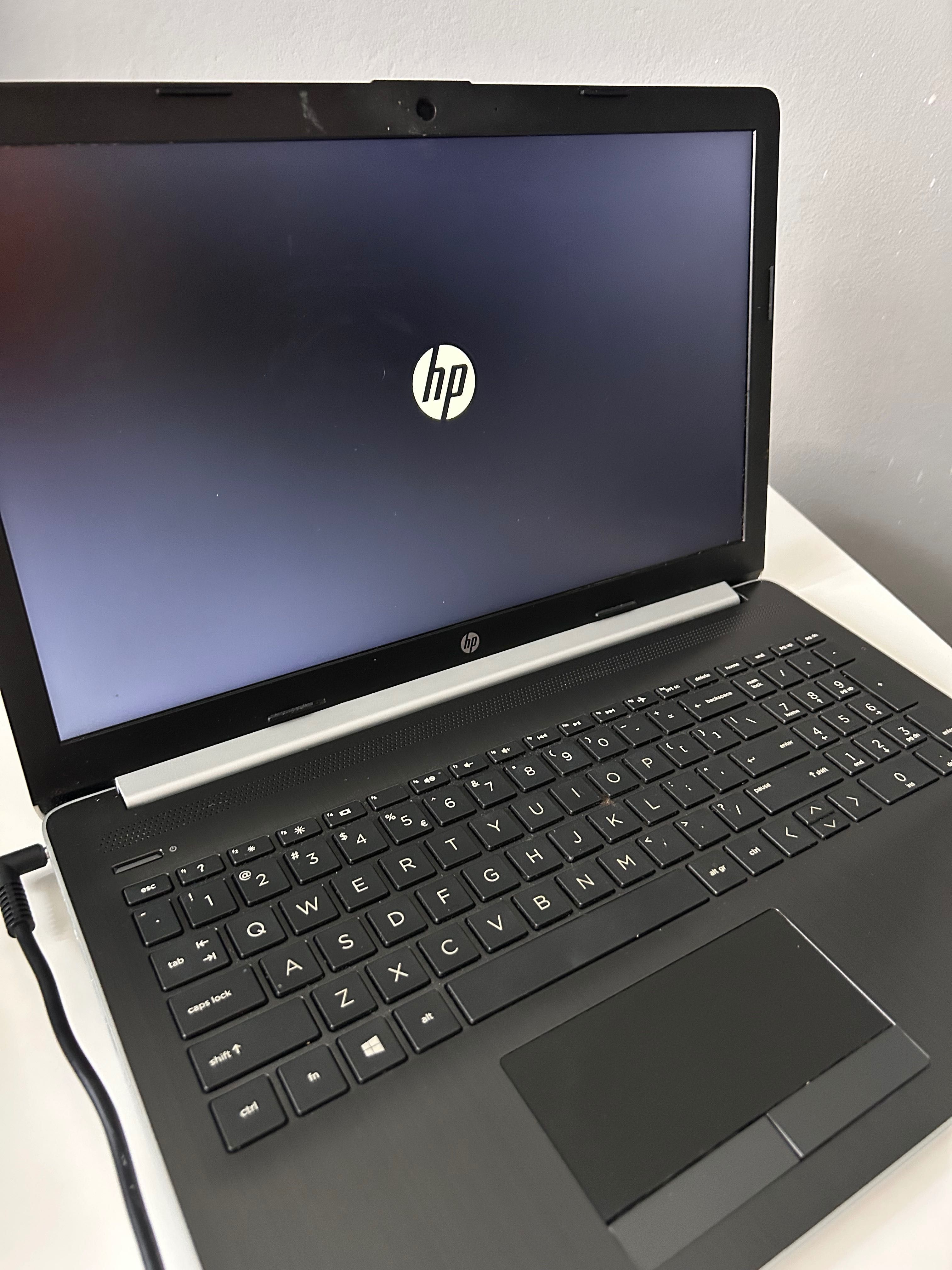 Sprzedam laptopa HP