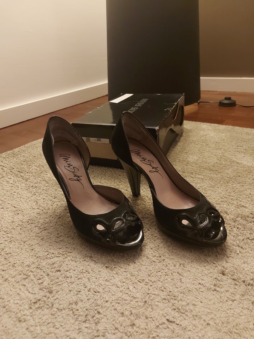 Sapatos pretos Miss Sixty 35