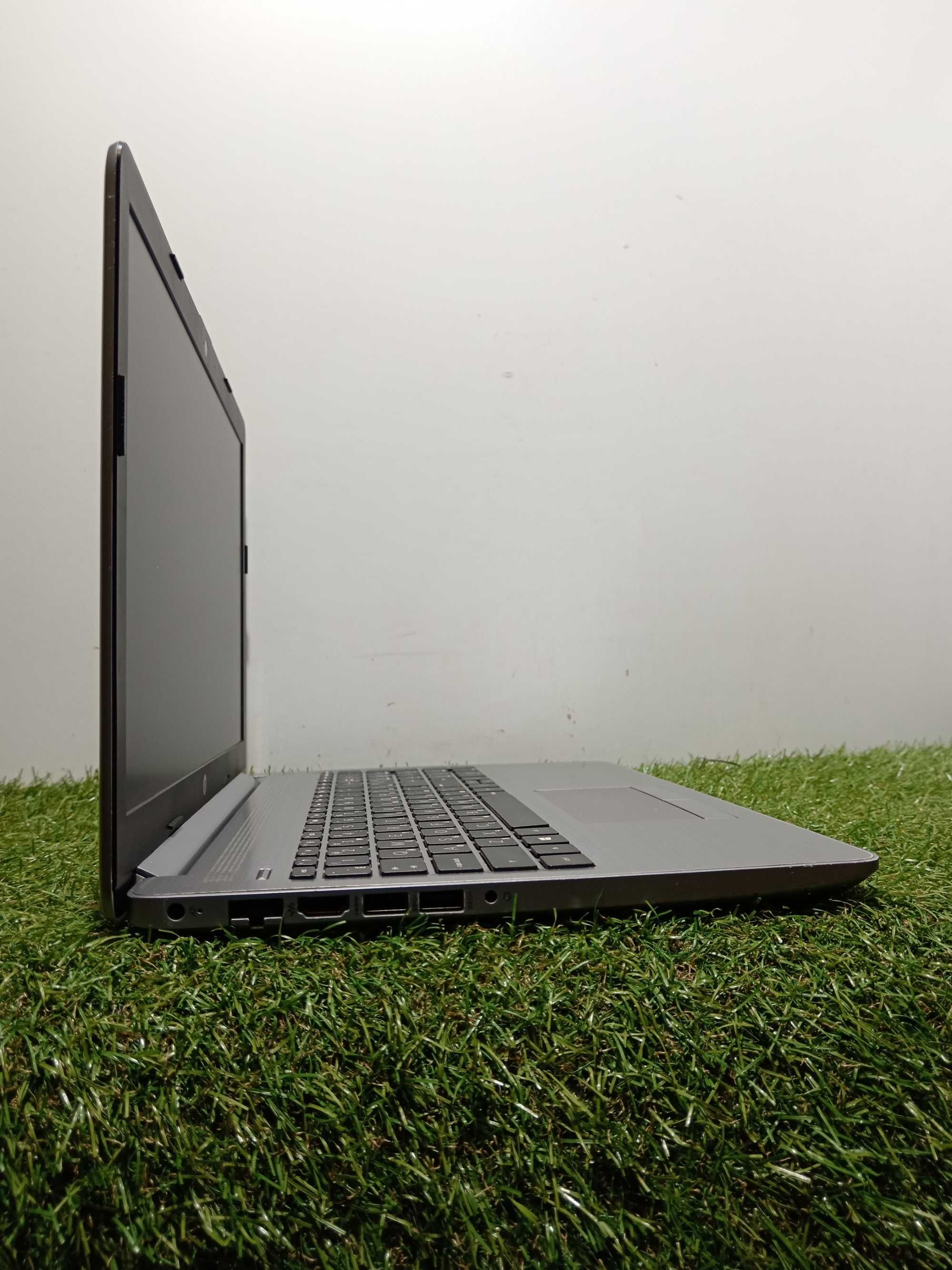 Ноутбук HP 255 G7 — (Ryzen 3 2200U / 8 ГБ DDR4 / SSD 240 ГБ / 34 Wh)