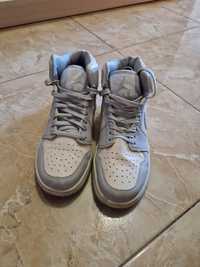 Кросівки Nike Air Jordan сірі з бежевим