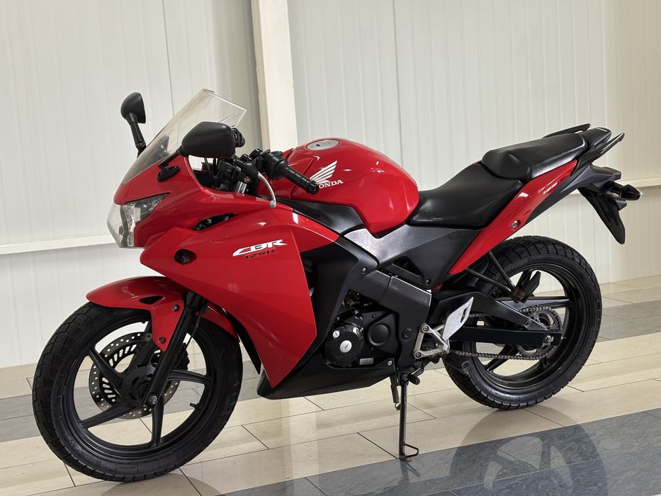 Honda Cbr 125 Jc50 #Najnowszy model #5 sztuk CBR na miejscu