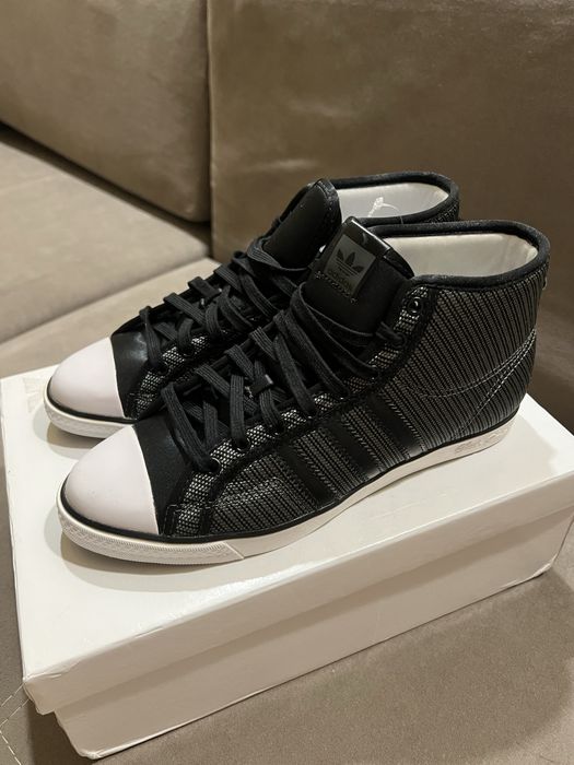 Кросівки жіночі adidas