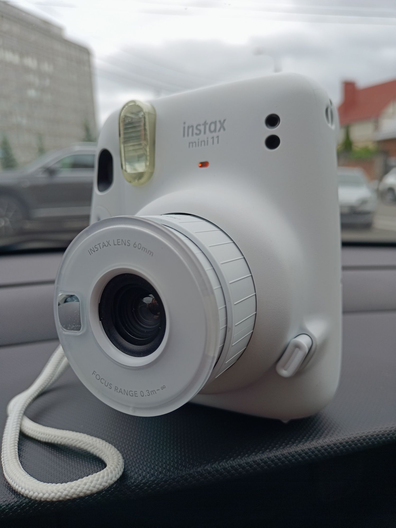 Оренда Fujifilm Instax mini 11 аренда на весілля свадьба  Polaroid