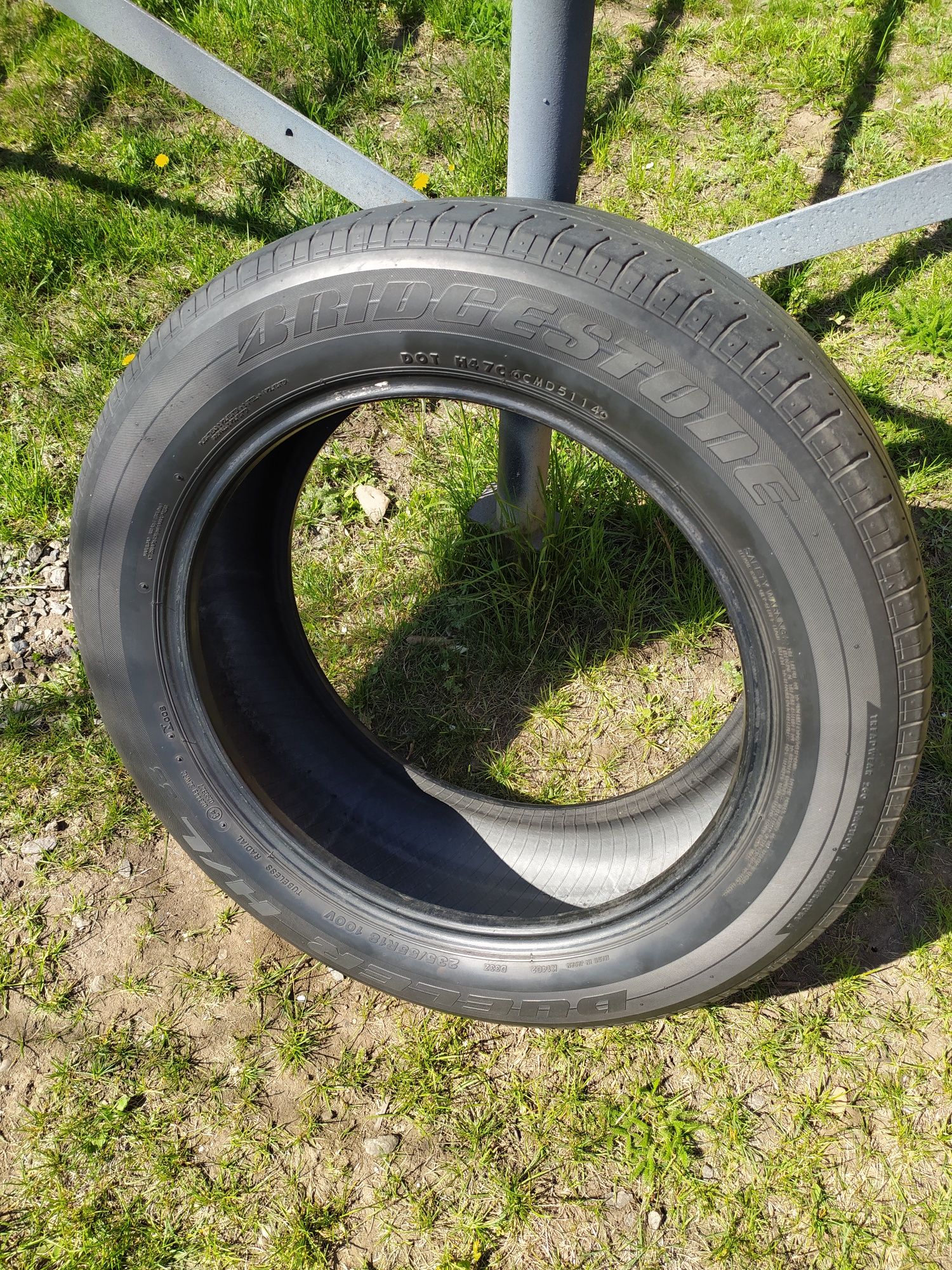 Шины Bridgestone 235/55R18