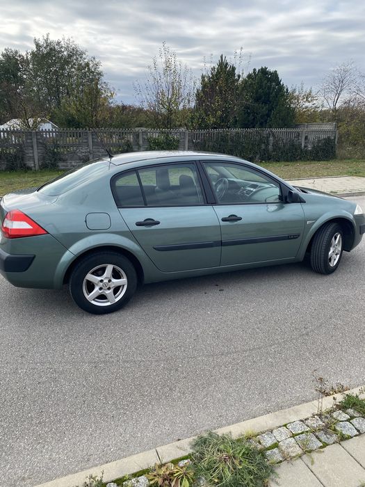 Renault Megane 2005  1.6 benzyna niski przebieg 181.000
