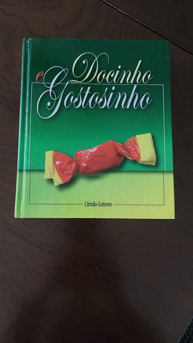 Livro "Docinho e Gostosinho " do Círculo de Leitores