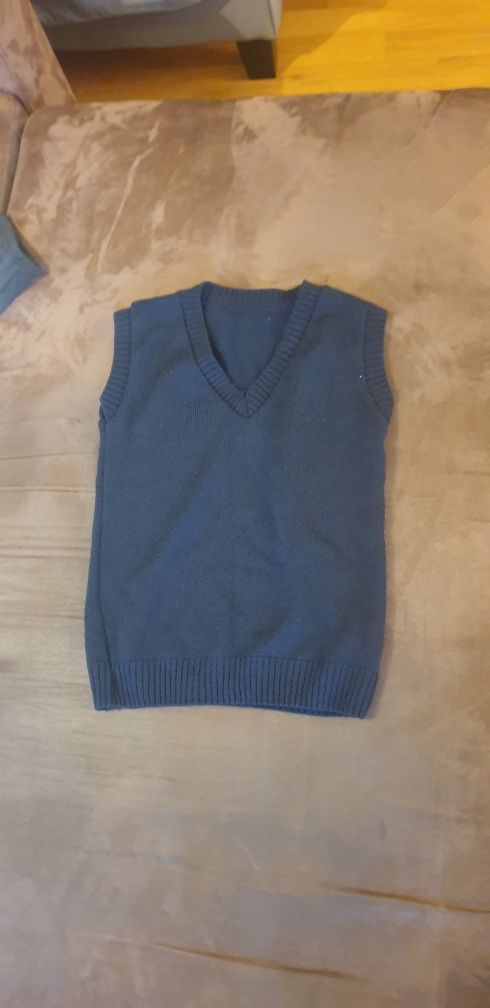 Sweter dziecięcy 146cm