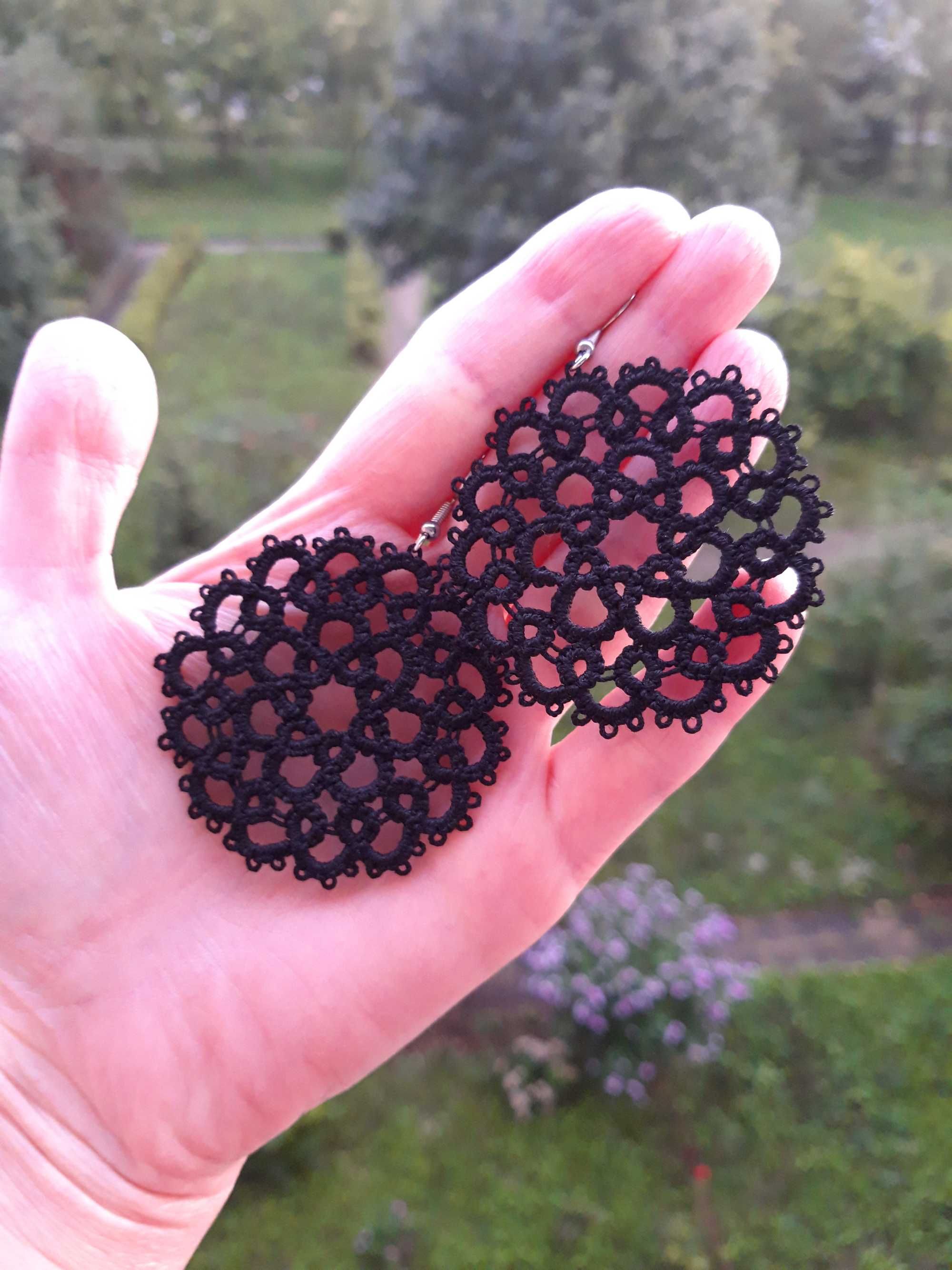 Kolczyki czarne koronkowe koła frywolitka