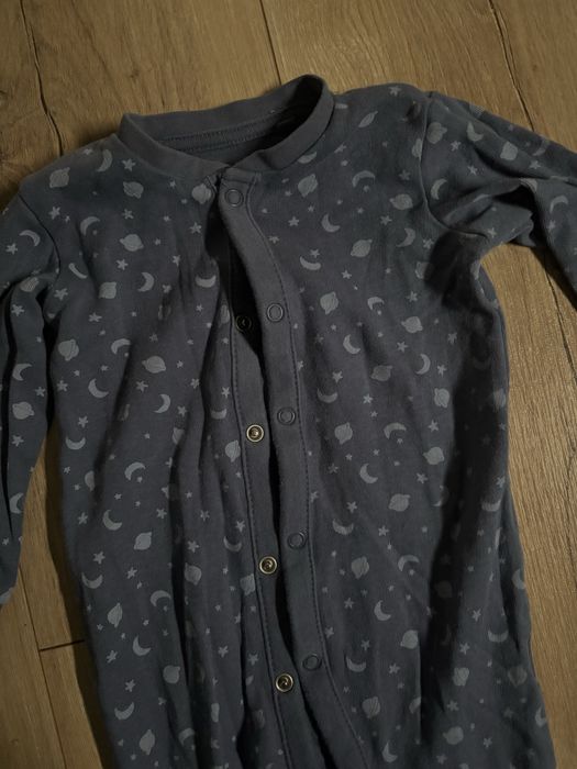 Śpioszki niemowlęce