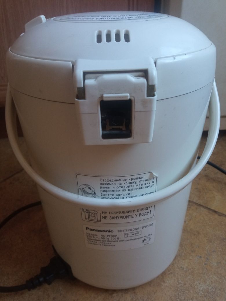Продам термос Ти пот Panasonic nc pf30p