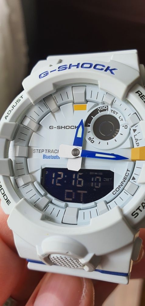 Zegarek Casio G-shock GBA-800DG-7AER Bluetooth White-Blue Special Edit