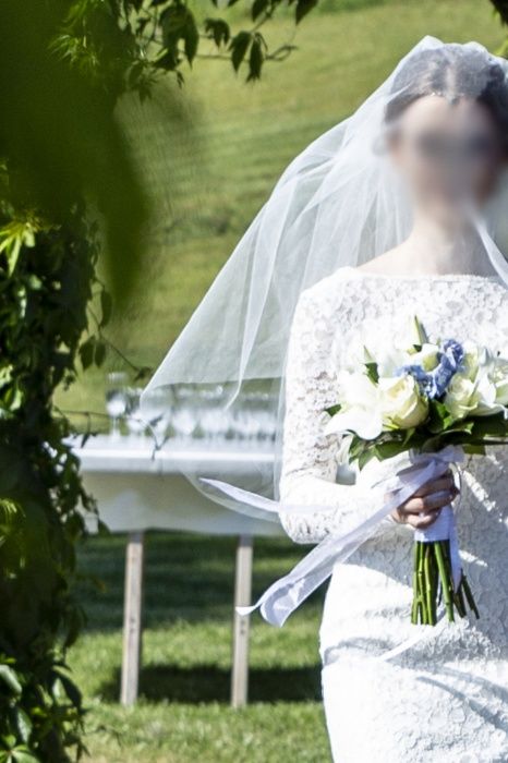 Koronkowa suknia ślubna Igar z długim rękawem ivory rybka z rozcięciem