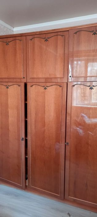 Шафа в дуже гарному стані