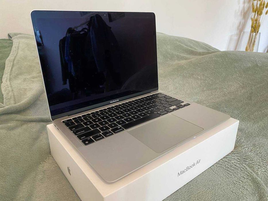 MacBook Air 13 2020 M1 256GB 8GB - stan bardzo dobry