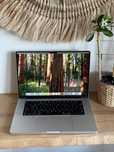 MacBook Pro 16” M4 Max | 48GB RAM | 1TB SSD | Silver | Nowy