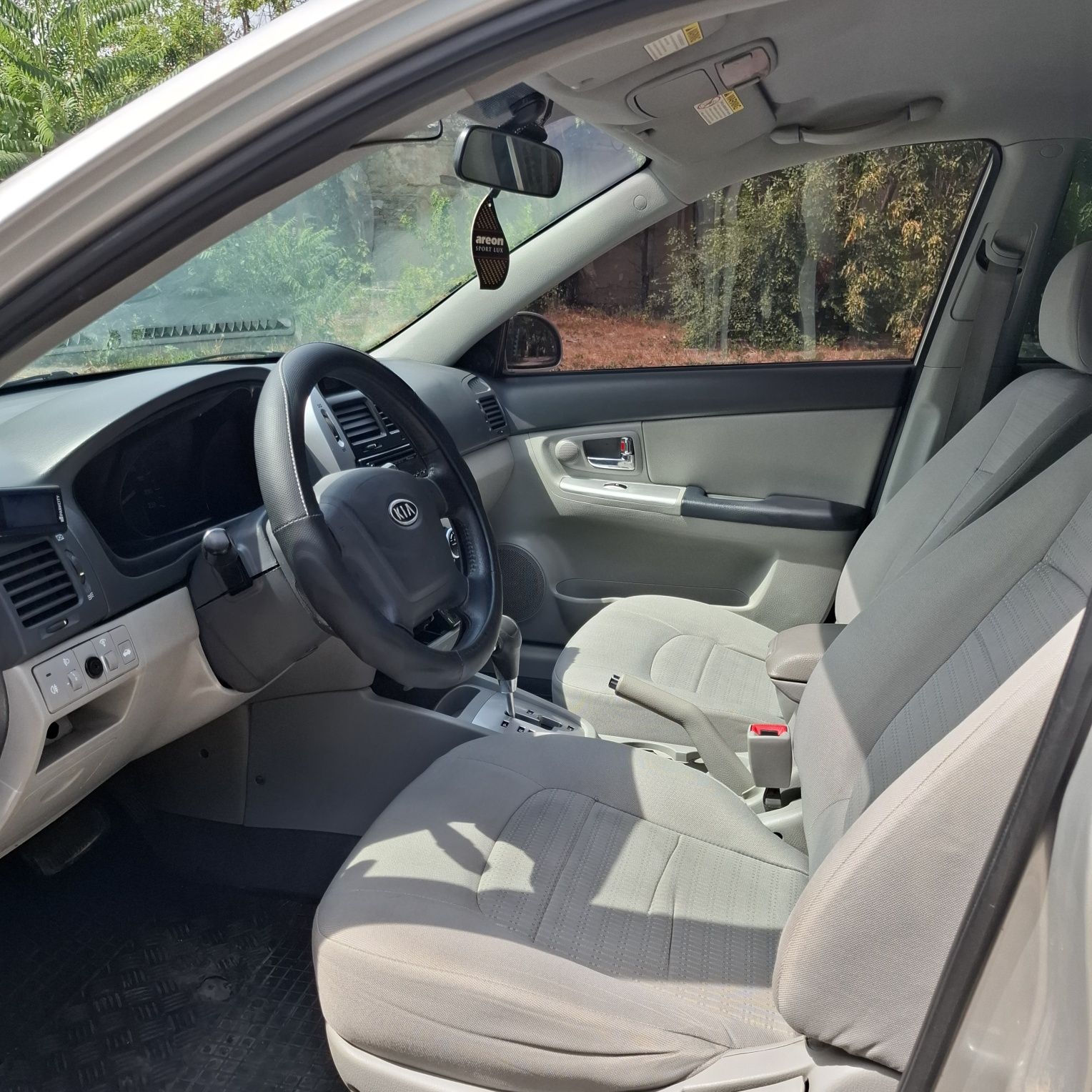 Продам Kia Cerato  2007г 2.0 автомат Газ бензин ресталинг максимальная