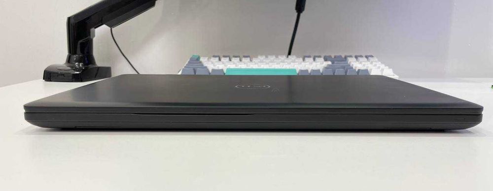 Ноутбук Dell Latitude 5590 15'6 i5-8250U/16 gb ram/ 256ssd