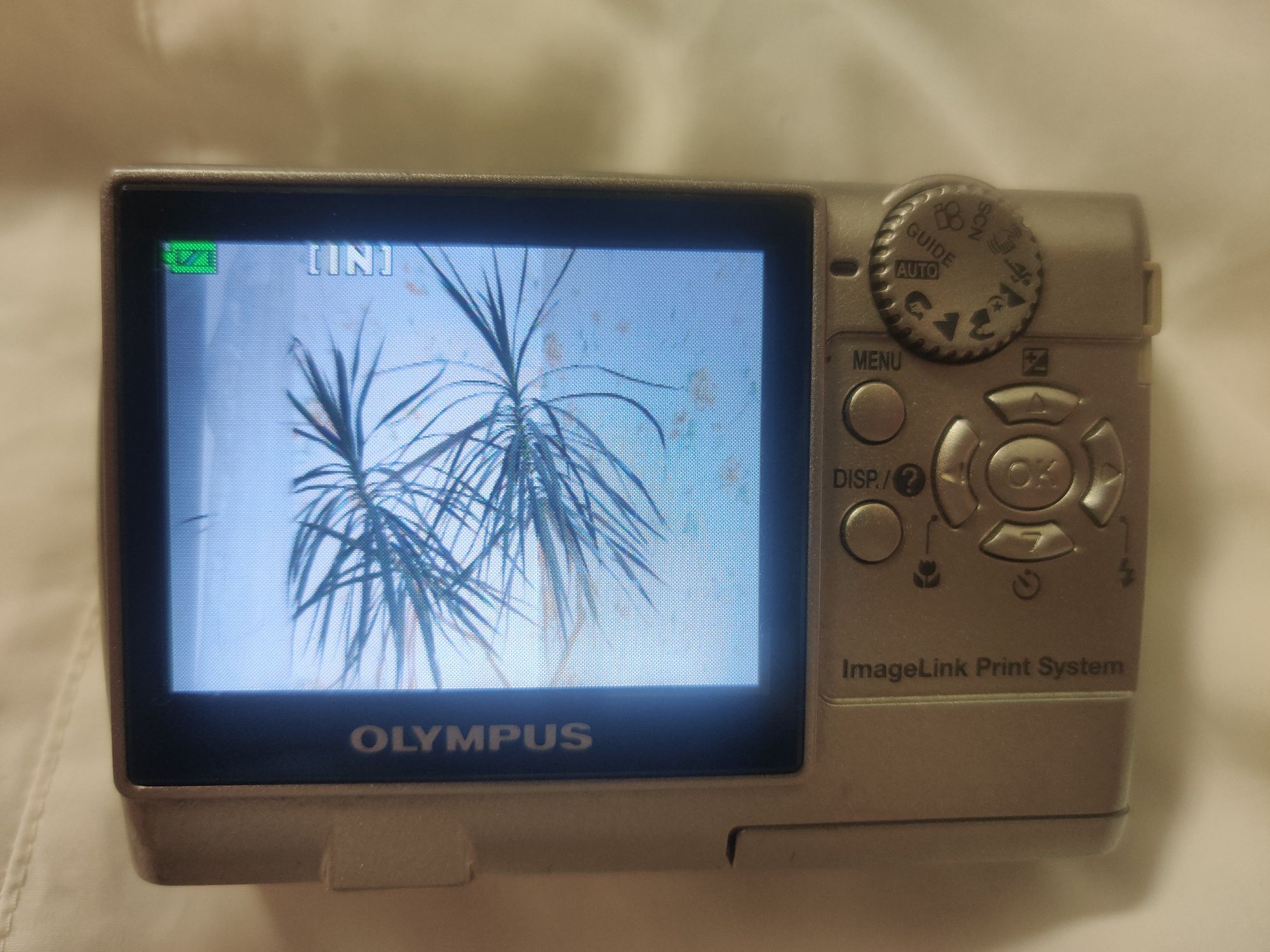Olympus FE-140 фотокамера, фотоапарат