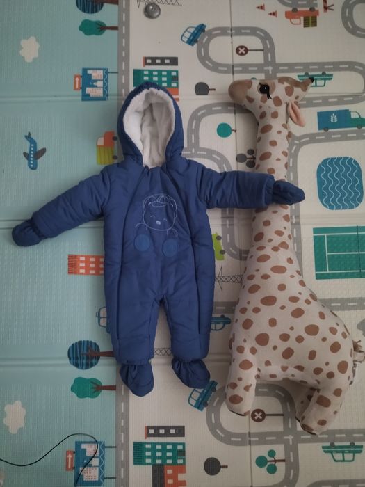Дитячий зимовий комбінезон, розмір 68.